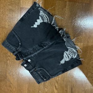 size 26 black ripped pacsun jean shorts